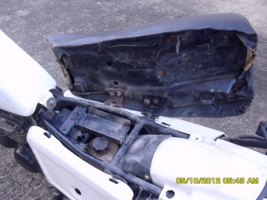 ขายแล้วครับผมรถจิ๊ปยี่ฮ้อ JEEP แท้ๆครับและมอไซค์วิบากรุ่นเก่า Suzuki TS 125 ER เดิมๆครับ ขายแล้วครับผมรถจิ๊ปยี่ฮ้อ JEEP แท้ๆครับและมอไซค์วิบากรุ่นเก่า Suzuki TS 125 ER เดิมๆครับ