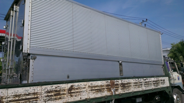 ตู้แห้ง อลูมิเนียม แบบเปิดปีกข้างได้ ประกอบนำเข้าจากญี่ปุ่น