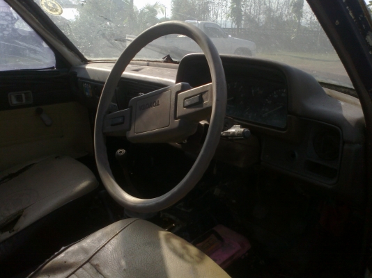 Toyota LN40 ม้ากระโดดแต่ง ช่วงล่างโฟร์คานแข็ง LN 106 เกียร์ธรรมดาToyota โฟร์ 4 เกียร์