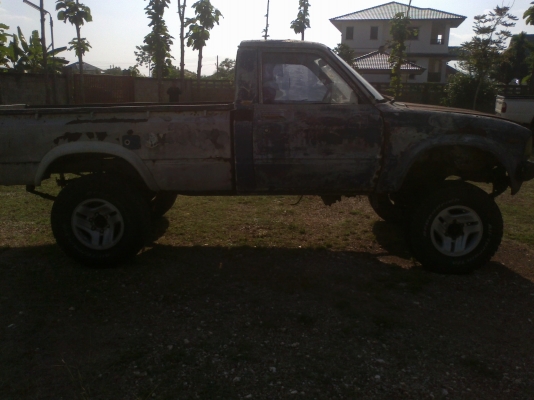 Toyota LN40 ม้ากระโดดแต่ง ช่วงล่างโฟร์คานแข็ง LN 106 เกียร์ธรรมดาToyota โฟร์ 4 เกียร์