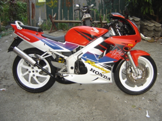 ขายด่วน เอ็น เอส อาร โปร อามร์ ร้อย ห้าสิบ เอส พี สวย มาก สนจัย ติดต่อคุณ เพียร 0805948450 กทม แถว เซ็นทรัล พระราม 3 มีสีแดง และ เขียวส้ม  ราคา - 39,900 บาท