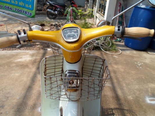 ขาย C70 เครื่องเดิมๆ แน่นๆ No Book สตาร์ททีเดียว สีพอใช้ได้ ราคา 7,500ต่อรองได้