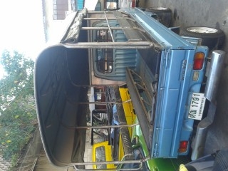 ขายสี่ล้อเล็ก