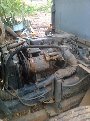 ขอมอบราคาให้กับนักปั้นไปเขียนแบบเอง 225000  6 ล้อ   รถสวยพร้อมใช้ทะเบียนชุดโอนพร้อม