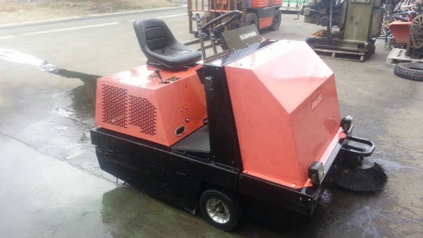 WWW.ByRin29.COM รถกวาดทำความสะอาดถนน สภาพเดิมๆจากญี่ปุ่น นำเข้าจากประเทศญี่ปุ่น