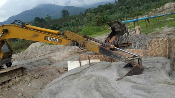 รถแบคโฮ  Kato HD 450   มีเอกสารพร้อม