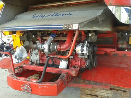 ขายรถเกี่ยวข้าว สภาพสวย ใช้งานดีมาก สนใจโทร 090-8588220คุณนะ ID:narong498 หรือ www.truck.in.th/498 หรือfb:ณรงค์ ซื้อขายรถมือสอง(เว็บไซต์ส่วนตัว)