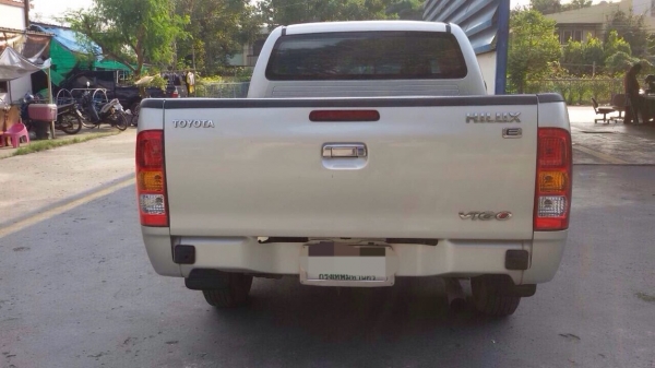 วีโก้ตัว E. ปี05 สภาพไม่เคยทำสีเลยเดิมทุกชิ้นสภาพนี้หายากนี้นอนชื่อในทะเบียนตรงกับคนขายจอดส่วนใหญ่คนใช้เป็นผู้หญิงติดต่อ ดา 081-3726740 ราคา 305,000฿