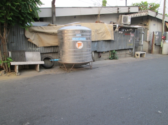 ผมล้างแล้วครับ ราคาคุยได้ครับ  อยากขายแล้วครับ   แทงก์น้ำแสตนเลส  2000ลิตร  หนามาก  ไม่มีรั่ว  ไม่มีซึมครับ