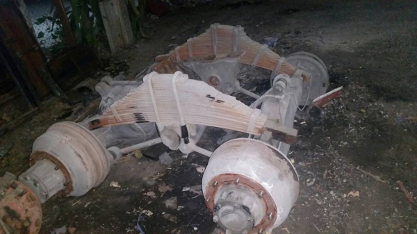 เพลา ฟูโซ่ 8 ตัน ขายยกชุดแหนบ เพลา โบกี้