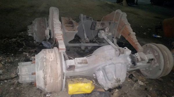 เพลา ฟูโซ่ 8 ตัน ขายยกชุดแหนบ เพลา โบกี้