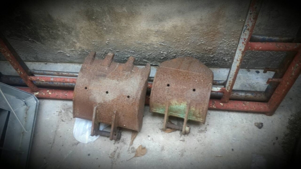 KOBELCO  MINI (^^) พร้อมมือขุด 3 ชุด