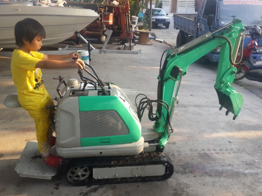 KOBELCO  MINI (^^) พร้อมมือขุด 3 ชุด