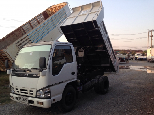 6ล้อดั้มเล็ก3คิวISUZU/NKR/100HP