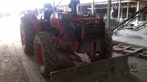 รถไถ KUBOTA M9540  ( รถทำงาน 8xx ชม. )  สนใจติดต่อ  081 - 6079515