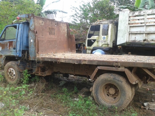 รถอีซูซุ 6 ล้อดั้ม 115 แรงม้า. ปี 37  สนใจติดต่อ  081 - 6079515