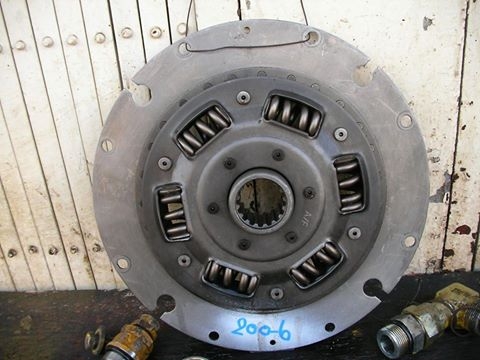 แผ่นครัชหลังเครื่อง PC200-6