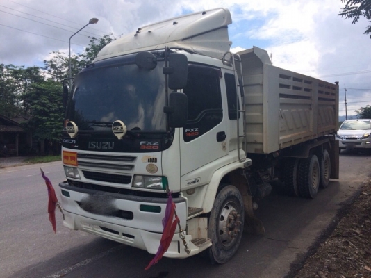 รถอีซูซุ 10 ล้อดั้ม FXZ  320 แรงม้า. ปี 51  สนใจติดต่อ 081 - 6079515