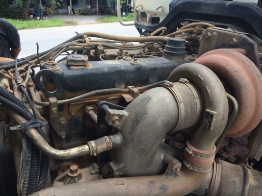 รถอีซูซุ 10 ล้อดั้ม FXZ  320 แรงม้า. ปี 51  สนใจติดต่อ 081 - 6079515