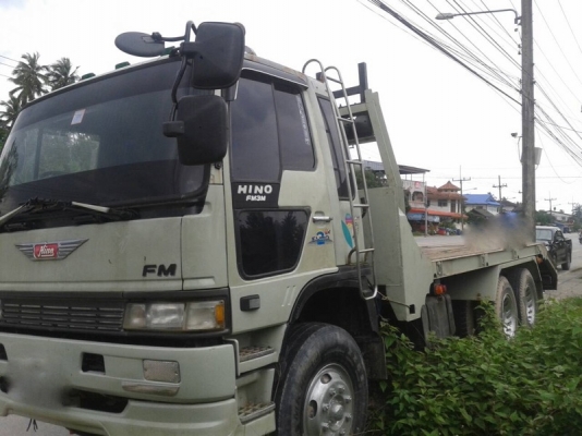 รถฮีโน่ 10 ล้อ ท้ายลาด FM3M  240 แรงม้า. ปี 39   สนใจติดต่อ 081 - 6079515