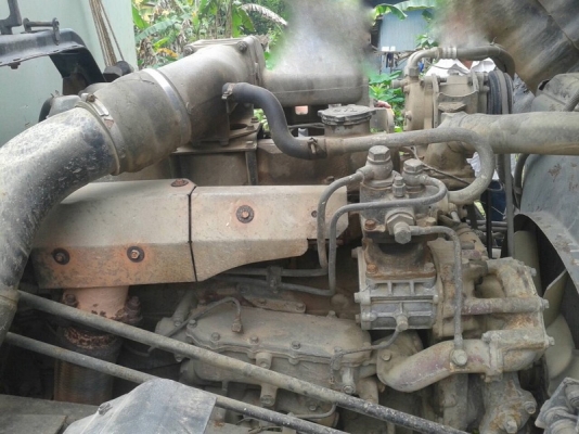 รถฮีโน่ 10 ล้อ ท้ายลาด FM3M  240 แรงม้า. ปี 39   สนใจติดต่อ 081 - 6079515