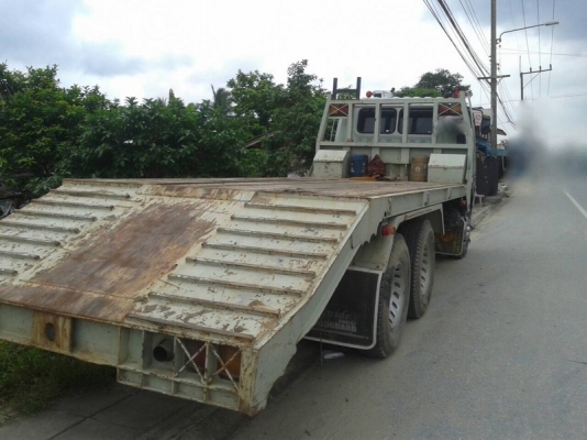 รถฮีโน่ 10 ล้อ ท้ายลาด FM3M  240 แรงม้า. ปี 39   สนใจติดต่อ 081 - 6079515