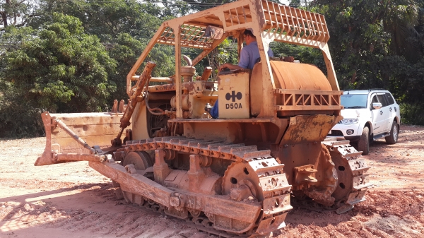 ขายด่วนแทร็กเตอร์KOMATSUD50Aสภาพใช้งานทุกวันราคาเบาๆโทร0843923995