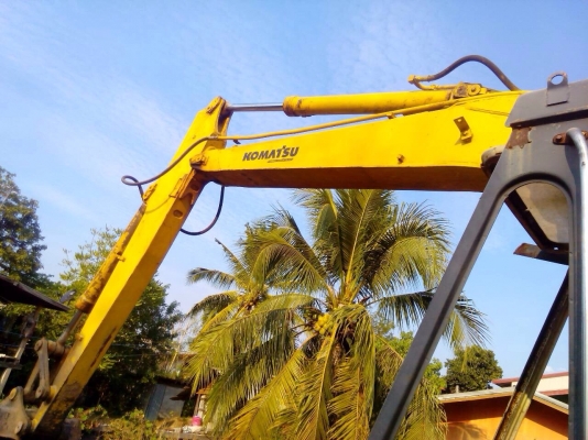 รุ่นยอดนิยมPc100-2 รถแรงๆสวยสวยพร้อมใช้เก่านอกครับ แทรคสวยมากๆโซ่หนาๆเอวแน่น