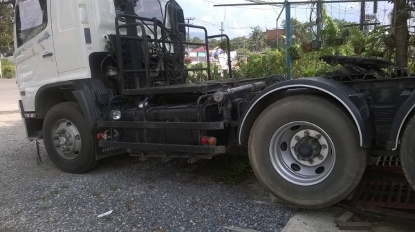 ขายสิบล้อหัวลากฮีโน่เมก้า320แรงปี49 สภาพพร้อมใช้งานขายดาวน์550000 ขายสิบล้อหัวลากฮีโน่เมก้า320แรงปี49 สภาพพร้อมใช้งานขายดาวน์550000