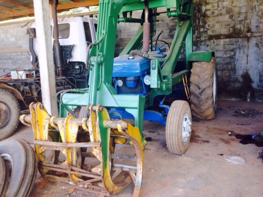 ขายรถคีบอ้อย FORD เครื่อง 77 แรง ที่คีบอู่อวยชัย เอกสารสัญญาซื้อขาย มี 2 คัน