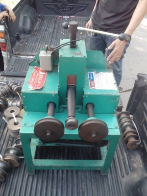 ขาย เครื่องดัดท่อโค้งมือสอง ดัดตั้งเเต่ 4 หุลถึง 3 นิ้วเหล็กกลม เหล๊กเหลี่ยม 4 หุลถึง 2 นิ้ว ราคา 29,500 บาท