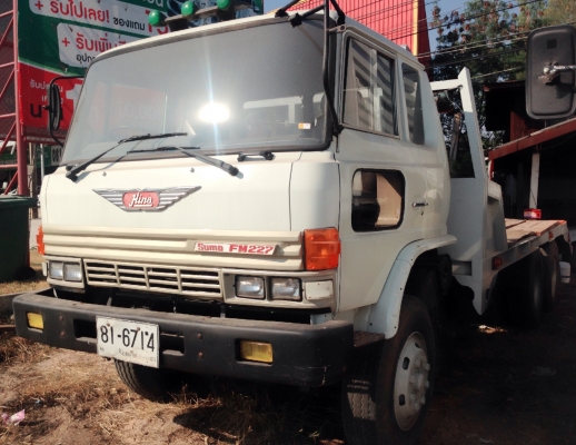 HINO SUMO FM227 - 220 HP EM100 สิบล้อ 2 เพลา เทรลเลอร์ขึ้นรถแบ็คโฮร CAT 320 ได้เลยครับไม่มีปัญหา เครื่องเดิมเกียร์เดิมแน่นดีแห้งดีไม่มีเยิ้มเลยครับ ภายในเก๋งคอนโซลครบพร้อม พวงมาลัยเพาเวอร์ ช่วงล่างใหญ่แน่นดีคัชซีสวยไม่มีบวม ยางสภาพดี 10 เส้นประมาณ 70\% พร้
