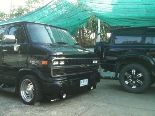 Chevy van 1996 หลังคาเตี้ย Chevy van 1996 หลังคาเตี้ย