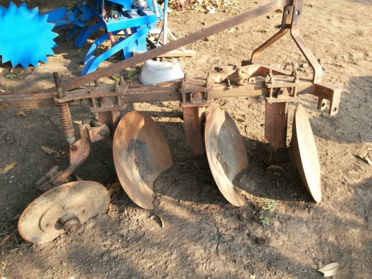 ขายผานบุก 22 นิ้วลูกปืนแน่นเนื้อสวยใบเต็มเหมาะสำหรับรถ 18 ถึง 30 แรงม้า