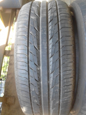 225/35R20 TOYO EXTENSA HP   มี 2 ล้อ TEL.081-427-3941