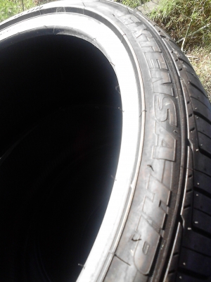 225/35R20 TOYO EXTENSA HP   มี 2 ล้อ TEL.081-427-3941