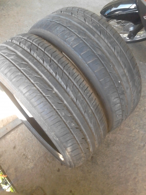 225/35R20 TOYO EXTENSA HP   มี 2 ล้อ TEL.081-427-3941