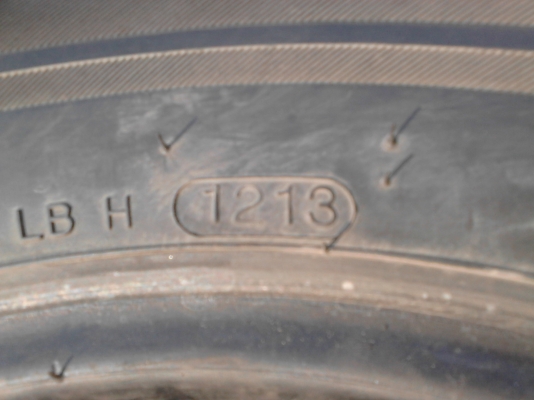 215/70R16 HANKOOK RADIAL RA08 ปี2013 ชุด 4 เส้น TEL.081-427-3941