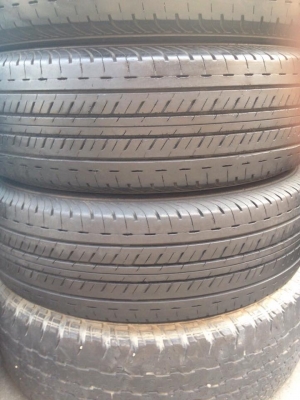 ยาง 215-70-15 ปี 13  Bridgestone Duravis