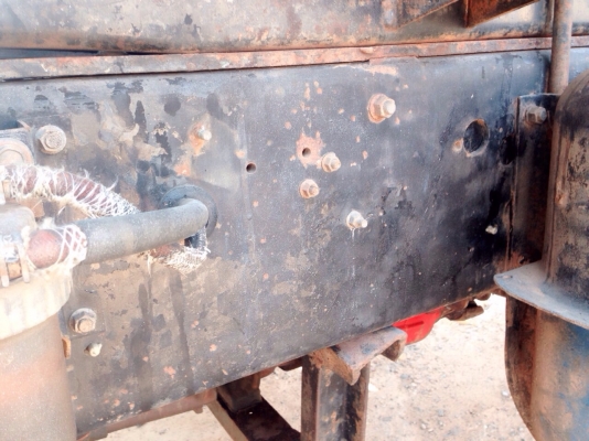 MITSUBISHI FUSO FN527 - 195 HP 6D16 TD-5088 สิบล้อดั๊มพ์ 2 เพลา กระบะดั๊มพ์เหล็ก 12 ตันสีสีนใหม่ๆอย่างสวย เครื่องเดิมเกียร์เดิม 10 SPEED แน่นแรงดีไม่มีเยิ้ม ภายในเก๋งคอนโซลสวยครบ พวงมาลัยเพาเวอร์ ระบบเบรคทริ๊ปฟี้ครบครัน ช่วงล่างคัชซีสวยไม่แตกไม่บวม เอกสาร