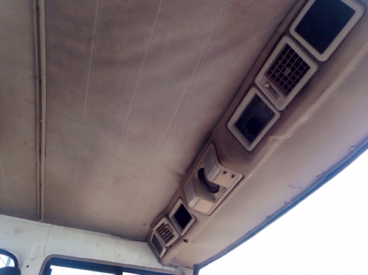 MITSUBISHI FUSO FN527 - 195 HP 6D16 TD-5088 สิบล้อดั๊มพ์ 2 เพลา กระบะดั๊มพ์เหล็ก 12 ตันสีสีนใหม่ๆอย่างสวย เครื่องเดิมเกียร์เดิม 10 SPEED แน่นแรงดีไม่มีเยิ้ม ภายในเก๋งคอนโซลสวยครบ พวงมาลัยเพาเวอร์ ระบบเบรคทริ๊ปฟี้ครบครัน ช่วงล่างคัชซีสวยไม่แตกไม่บวม เอกสาร