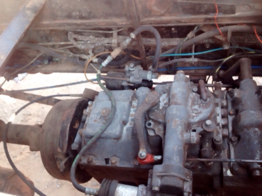 MITSUBISHI FUSO FN527 - 195 HP 6D16 TD-5088 สิบล้อดั๊มพ์ 2 เพลา กระบะดั๊มพ์เหล็ก 12 ตันสีสีนใหม่ๆอย่างสวย เครื่องเดิมเกียร์เดิม 10 SPEED แน่นแรงดีไม่มีเยิ้ม ภายในเก๋งคอนโซลสวยครบ พวงมาลัยเพาเวอร์ ระบบเบรคทริ๊ปฟี้ครบครัน ช่วงล่างคัชซีสวยไม่แตกไม่บวม เอกสาร