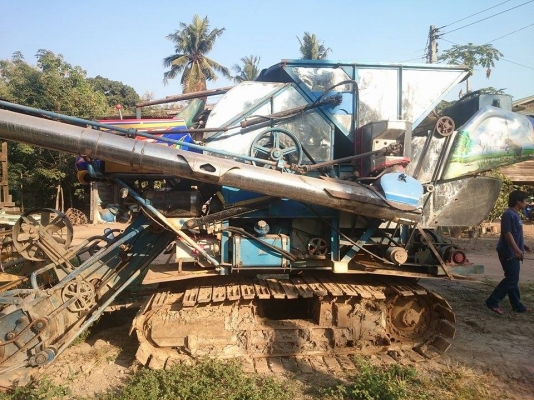 ขายรถเกี่ยวข้าว เจ้าช้างไวไฟ