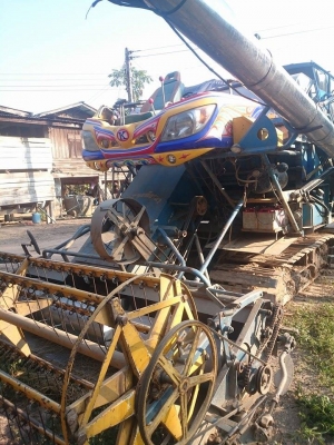 ขายรถเกี่ยวข้าว เจ้าช้างไวไฟ