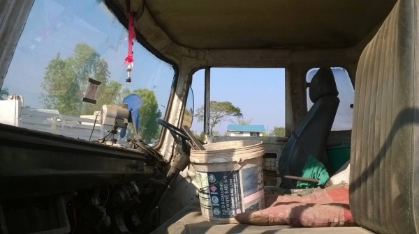 ขาย 6 ล้อดั้ม ยาง 900 HINO KL300 เครื่อง EH100 150 แรงม้า เฟืองท้ายจัมโบ้ พวงมาลัยพาวเวอร์ ยางเต็มทั้ง 6 เส้น ดั้มสวย ทะเบียนพร้อมโอน ราคาต่อรองได้ครับ