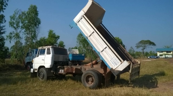 ขาย 6 ล้อดั้ม ยาง 900 HINO KL300 เครื่อง EH100 150 แรงม้า เฟืองท้ายจัมโบ้ พวงมาลัยพาวเวอร์ ยางเต็มทั้ง 6 เส้น ดั้มสวย ทะเบียนพร้อมโอน ราคาต่อรองได้ครับ