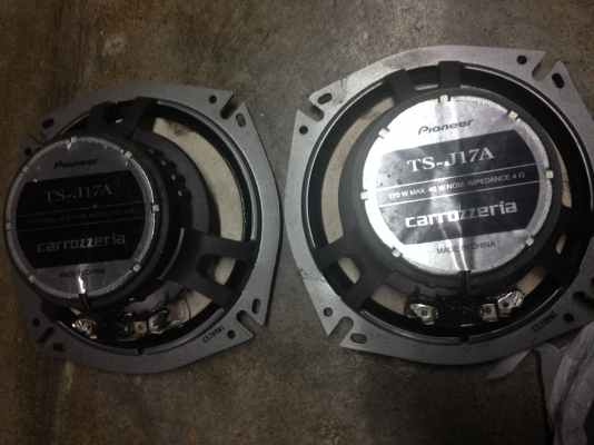 Pioneer Carrozzeria รุ่น TS-J17A