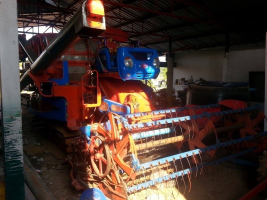 ขายรถเกี่ยวข้าวศักดิ์พัฒนา SS-50IT เครื่องยนต์MITSUBISHI ตัวเดิน12 เครื่องดี ช่วงล่างดี ทำงานดี เกี่ยวเร็ว สภาพพร้อมใช้งาน สนใจโทร 090-8588220คุณนะ ID:narong498 หรือ www.truck.in.th/498 หรือfb:ณรงค์ ซื้อขายรถมือสอง(เว็บไซต์ส่วนตัว)