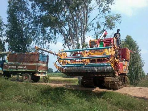 ขายรถเกี่ยวข้าว ศักดิ์พัฒนา ปี 54