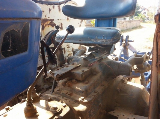 ขายรถไถFORD เครื่องT5 อุปกรณ์ดันหน้า ผานหลัง ช่วงล่างแน่น ทำงานคล่อง สภาพพร้อมใช้งาน สนใจโทร 090-8588220คุณนะ ID:narong498 หรือ www.truck.in.th/498 หรือfb:ณรงค์ ซื้อขายรถมือสอง(เว็บไซต์ส่วนตัว)